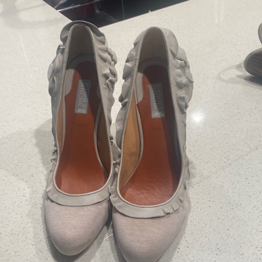 Women shoes size 10